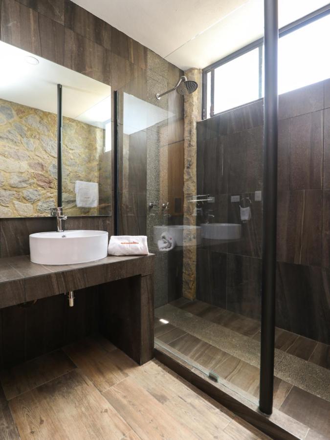 Hotel Boutique Camino Del Bosque By Rotamundos โชลูลา ภายนอก รูปภาพ