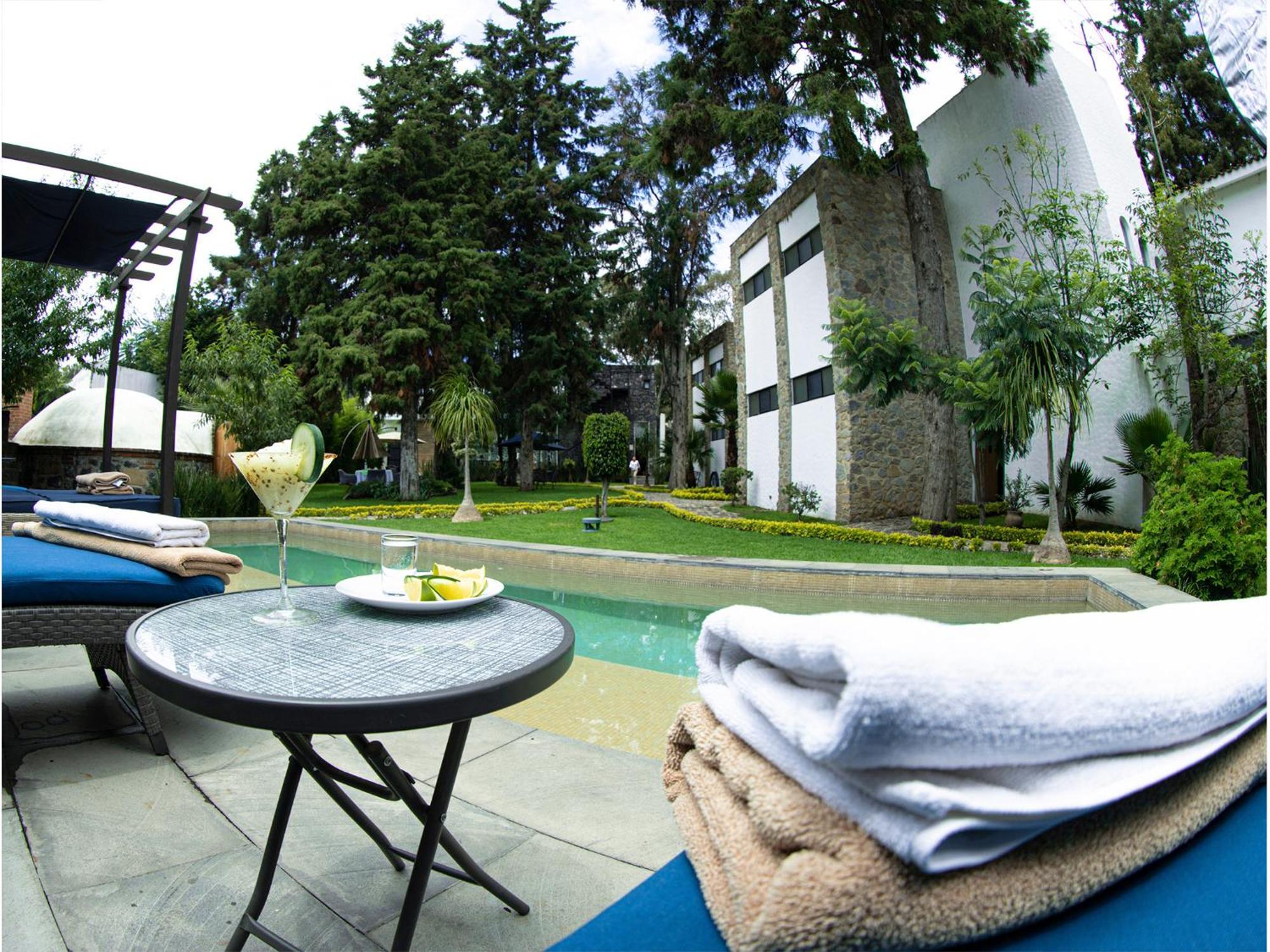 Hotel Boutique Camino Del Bosque By Rotamundos โชลูลา ภายนอก รูปภาพ